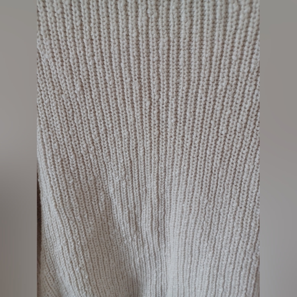 🆕️NWT AE Cropped Cardigan in 'Cream', Size Medium - Picture 11 of 14